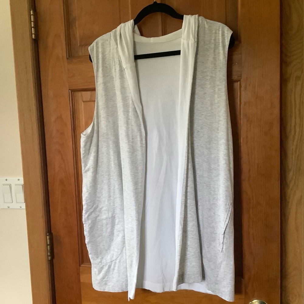 Reversible knit vest